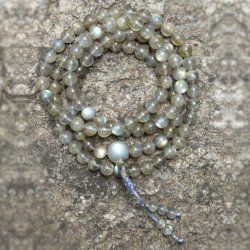 LABRADORITE MALA Produceret af tibetanske kunsthndvrkere i det tibanske settlement, Indien