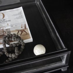 Display for all your favorite things... (30x40x10 cm)