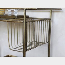 Serveringsvogn med hjul (guldfarvet)